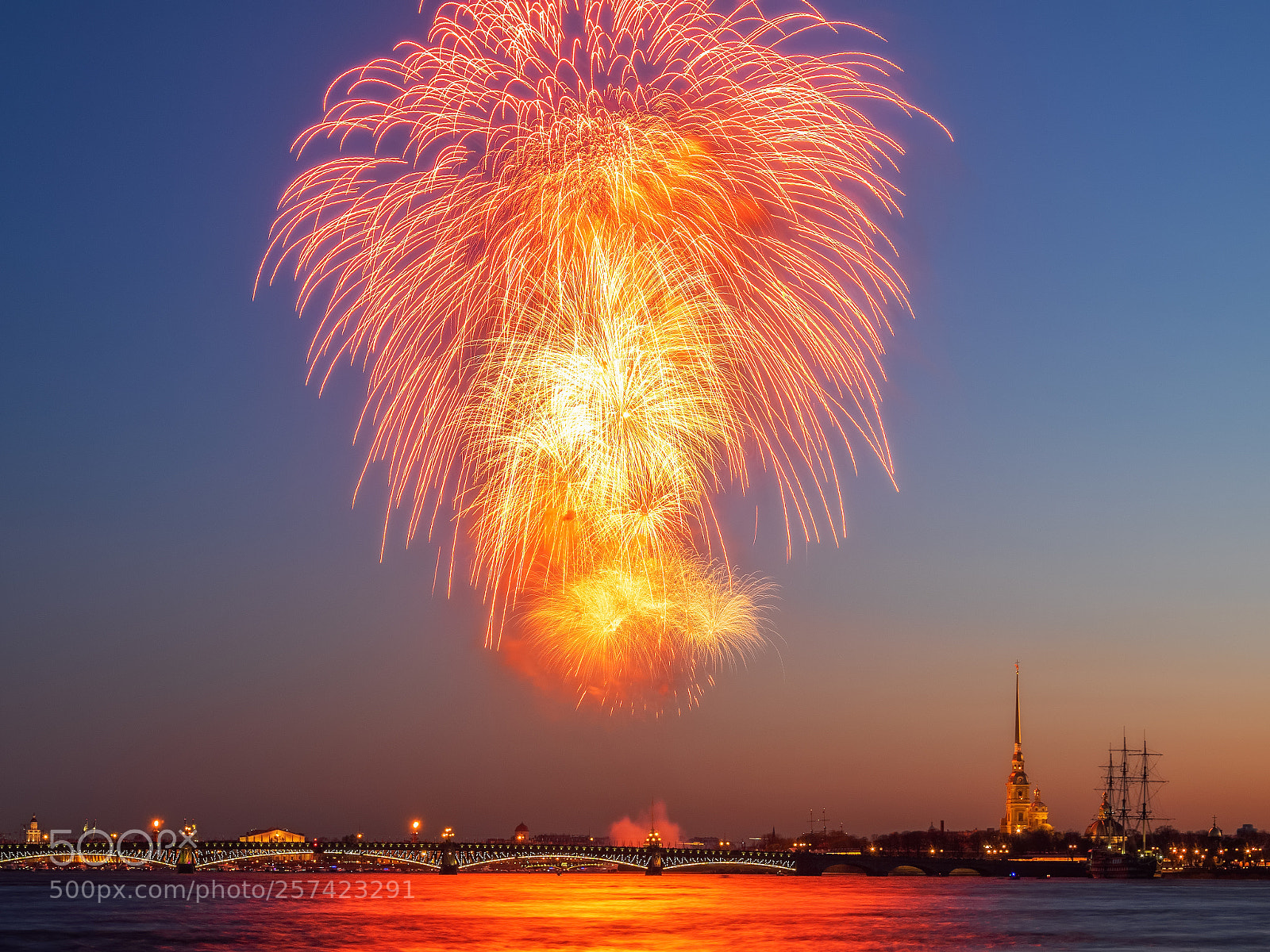 Olympus OM-D E-M1 sample photo. Evening saint-petersburg. white nights photography