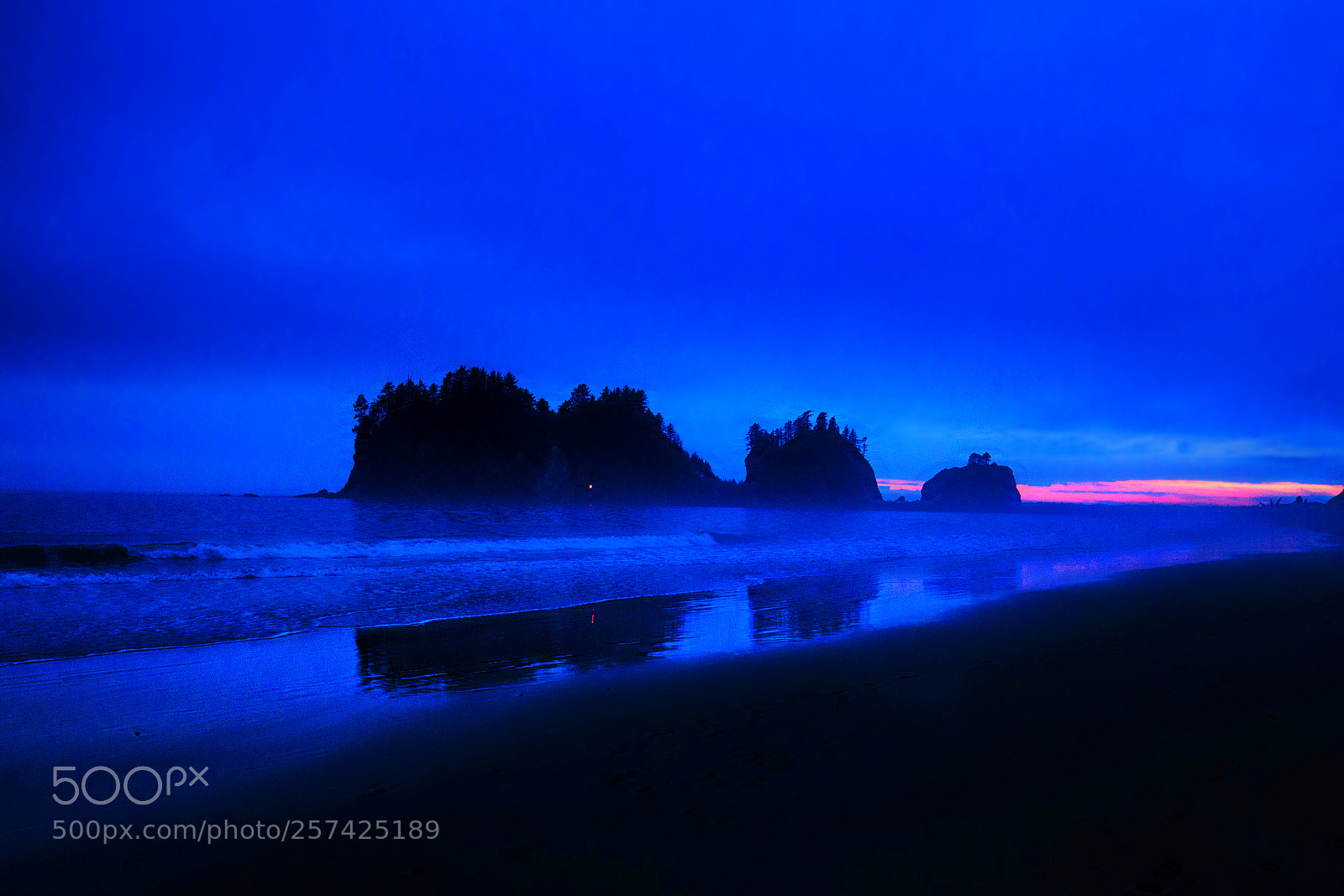 Canon EOS 5D Mark II sample photo. Blue hour beach photography