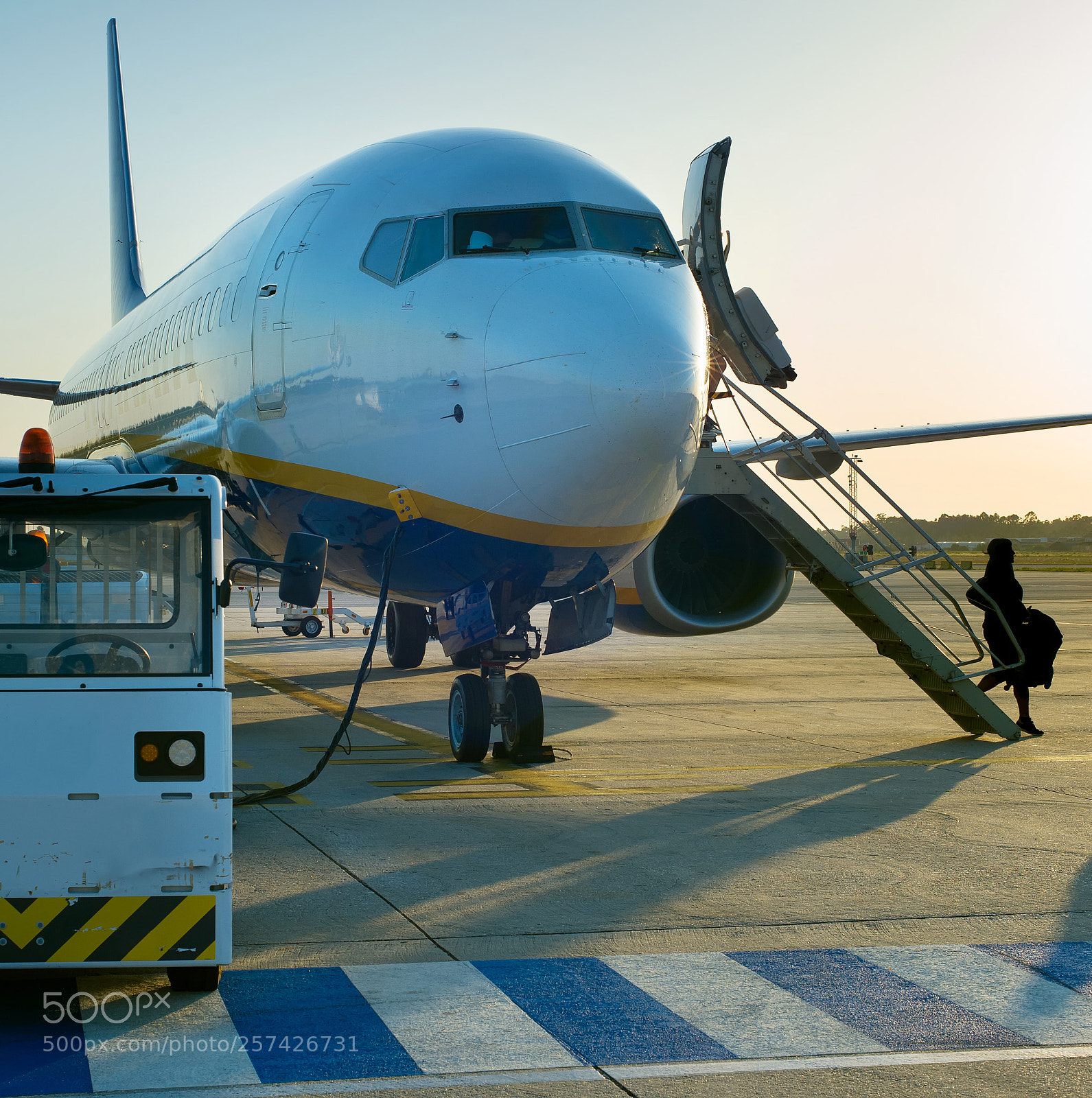 Nikon Df sample photo. Passengers leave airplane at photography