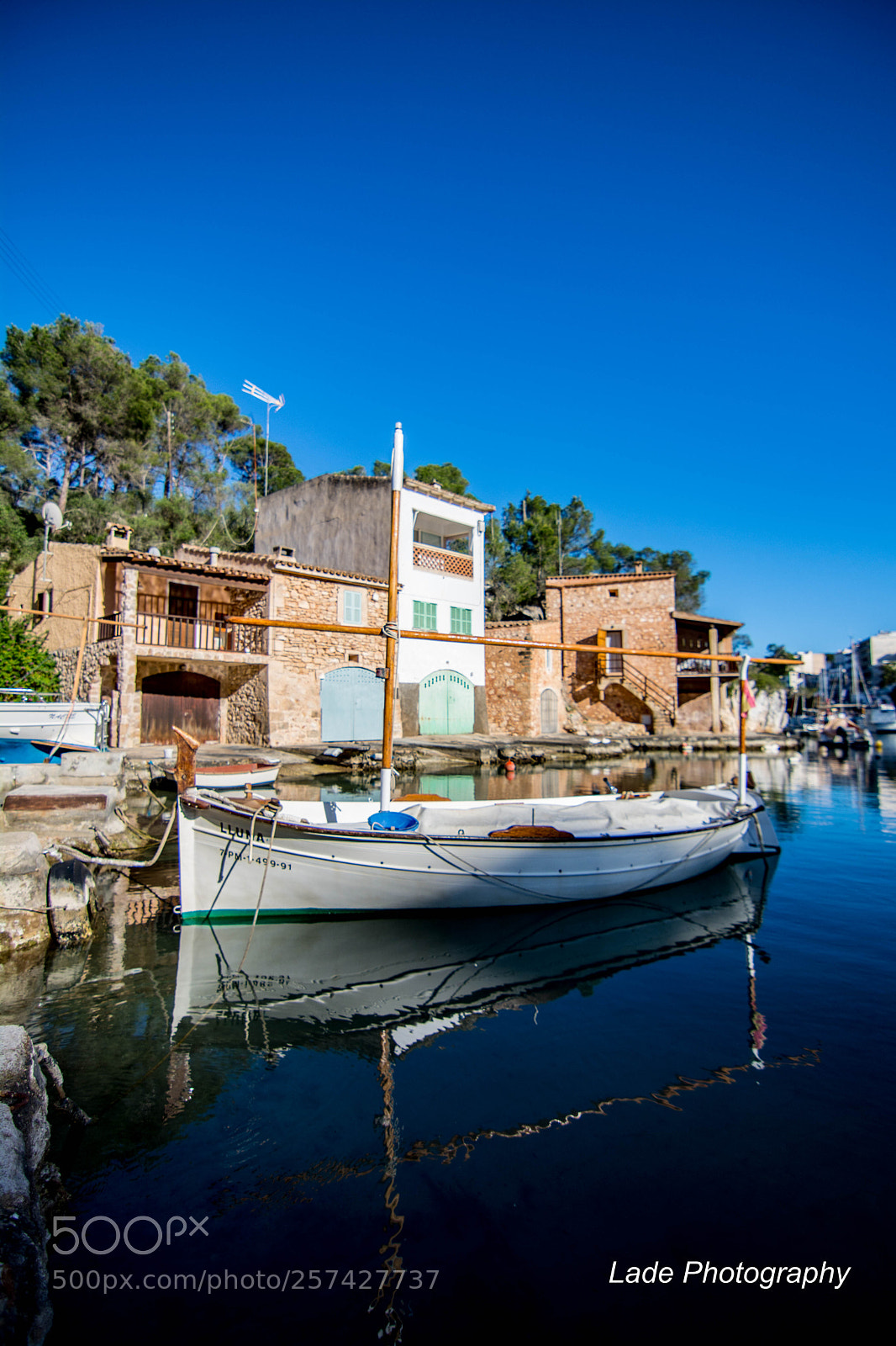 Nikon D7100 sample photo. Steady boat photography