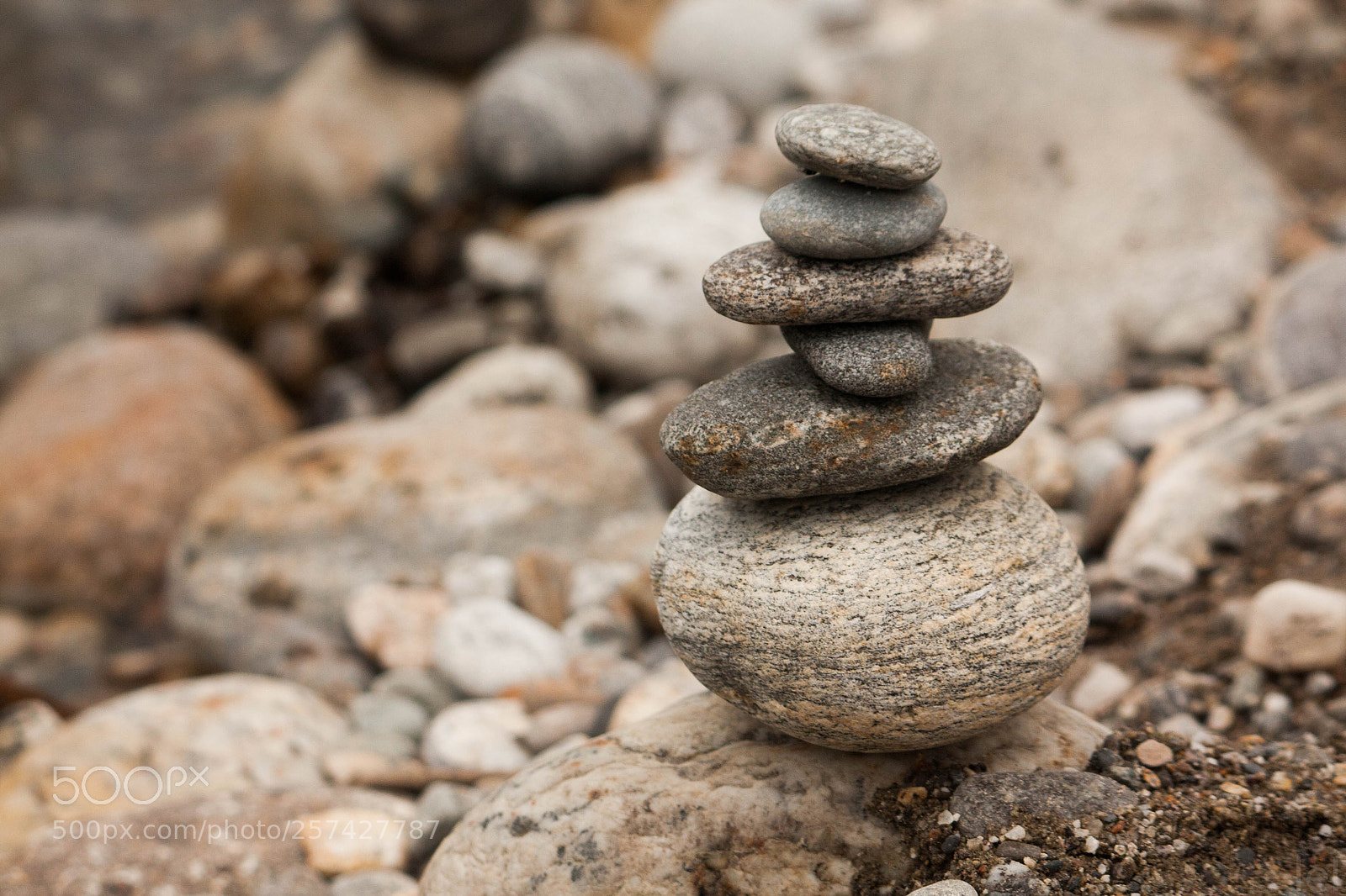 Canon EOS 450D (EOS Rebel XSi / EOS Kiss X2) sample photo. Rocks arranged by campers photography