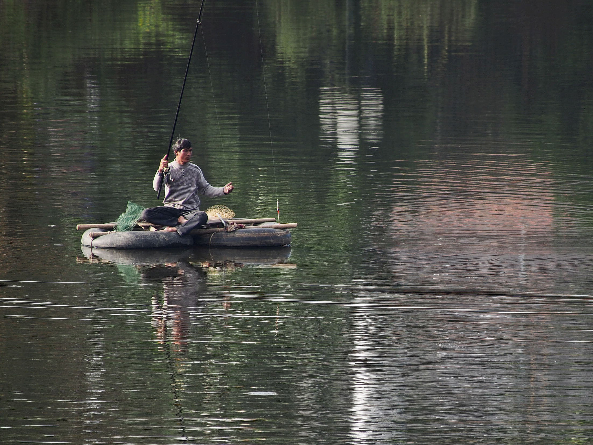 Olympus PEN E-PL5 sample photo. Dinghy fishing photography