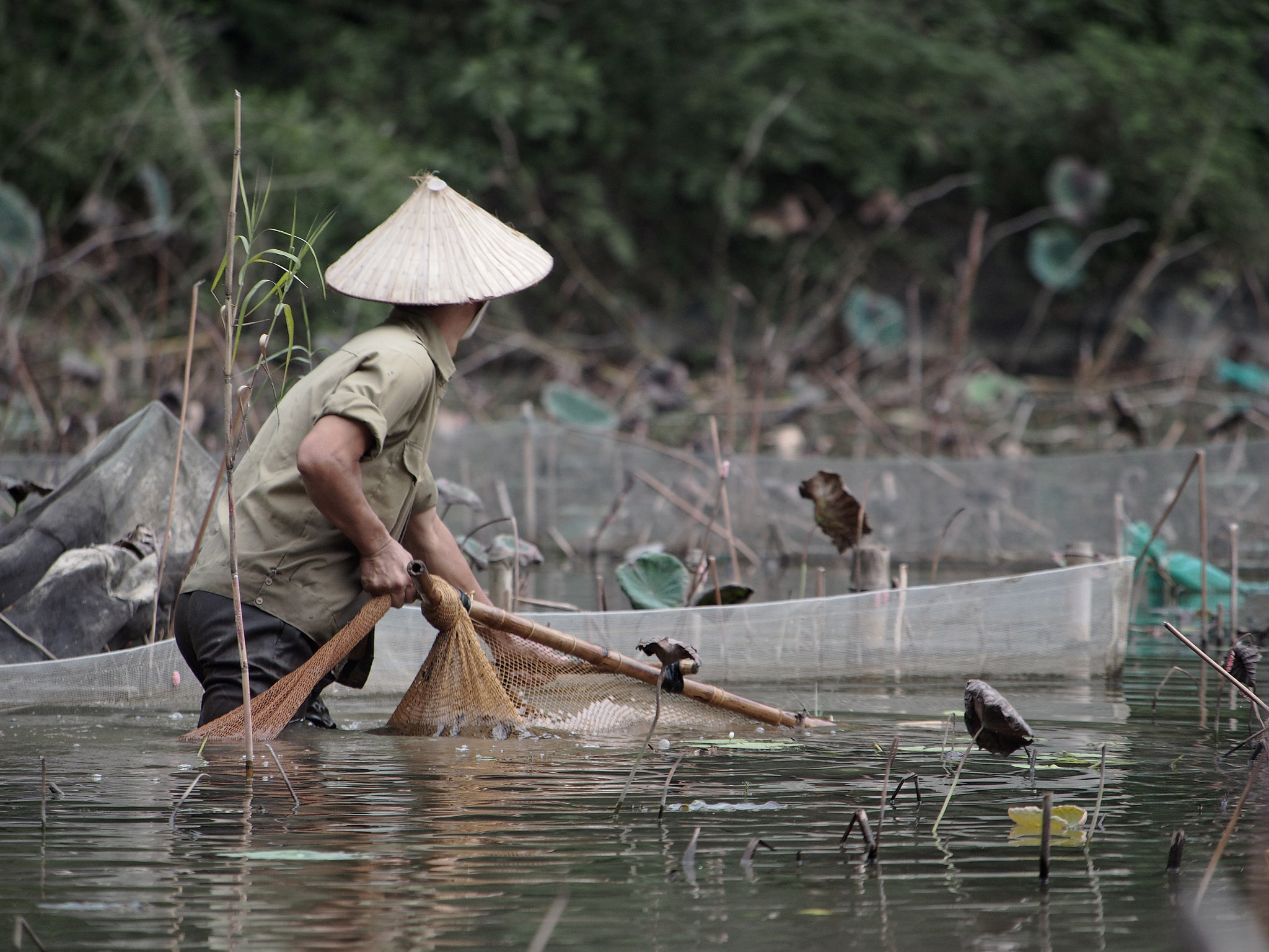 Olympus PEN E-PL5 sample photo. Fisherman photography