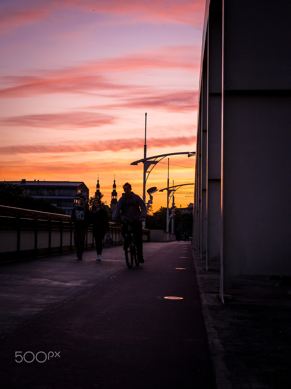 Olympus PEN E-PL5 sample photo. Beautiful sunset in the city photography