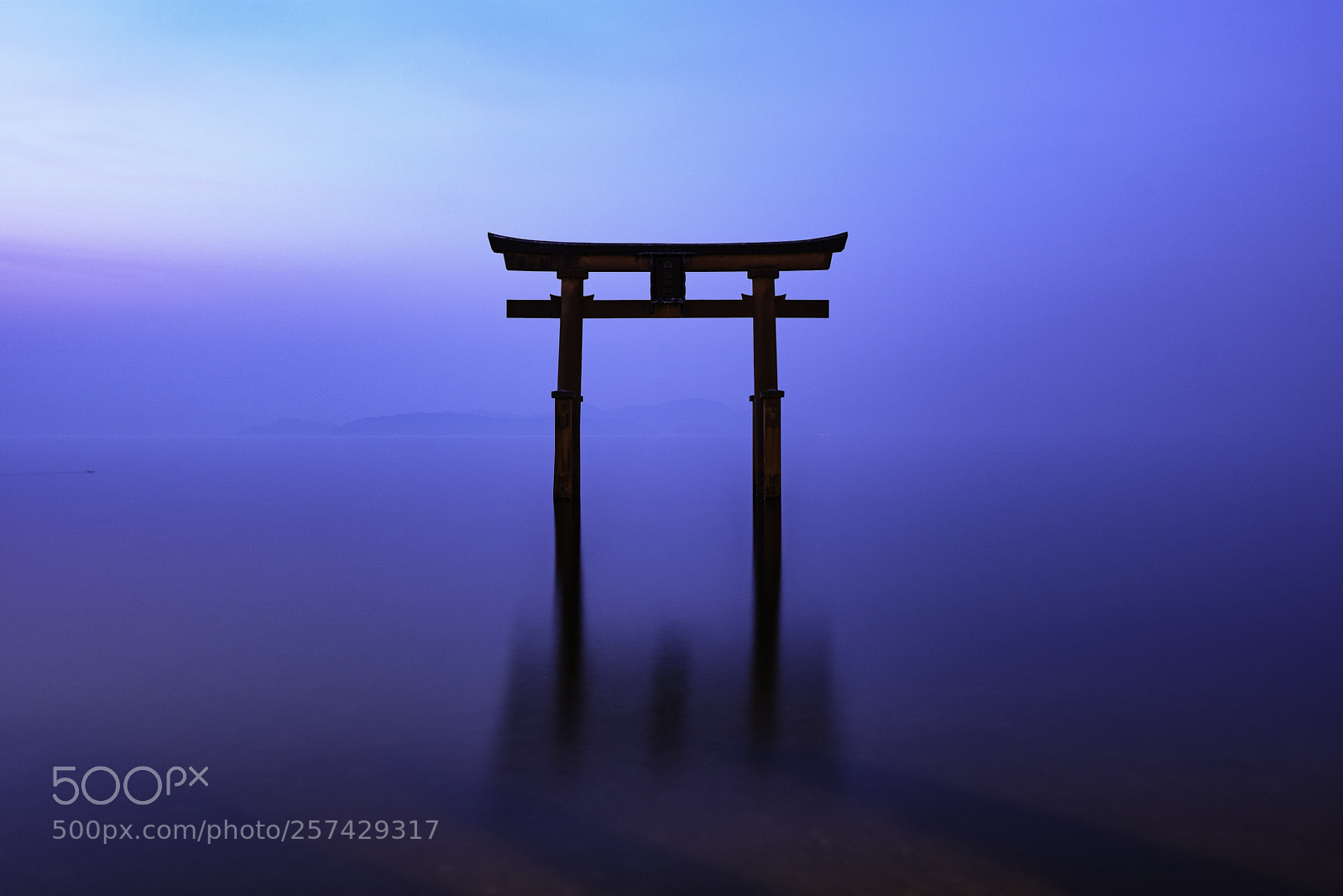 Fujifilm X-T2 sample photo. Japan-湖中鳥居 photography