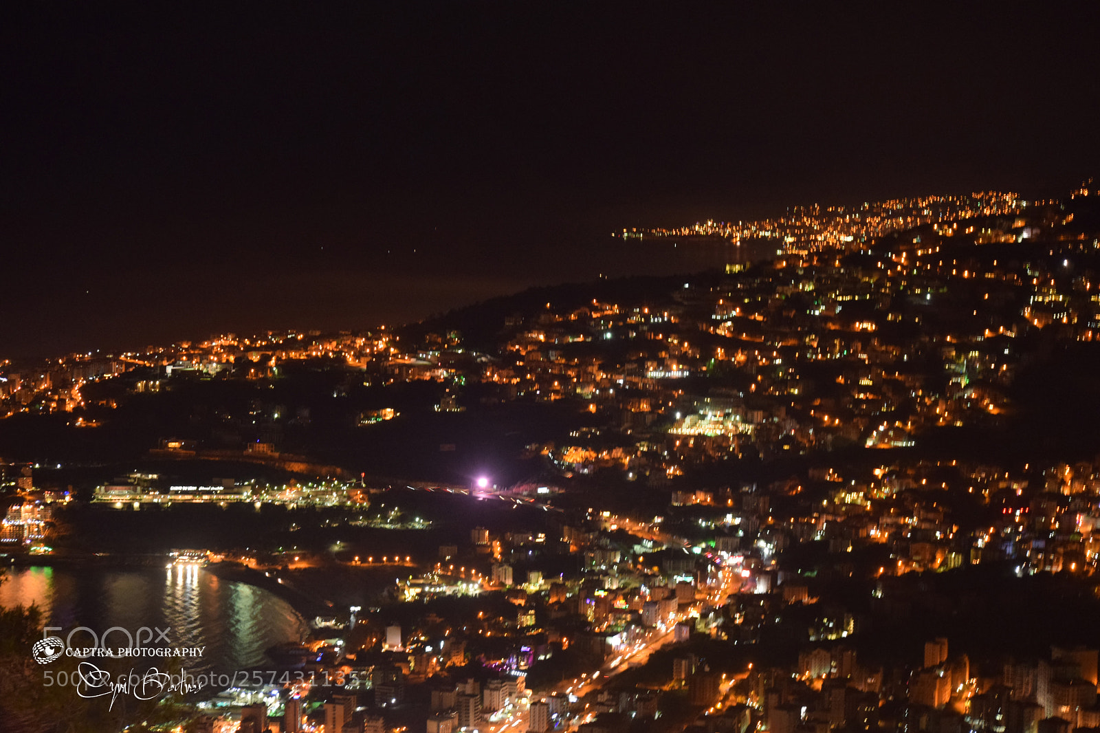 Nikon D5300 sample photo. Street light photography