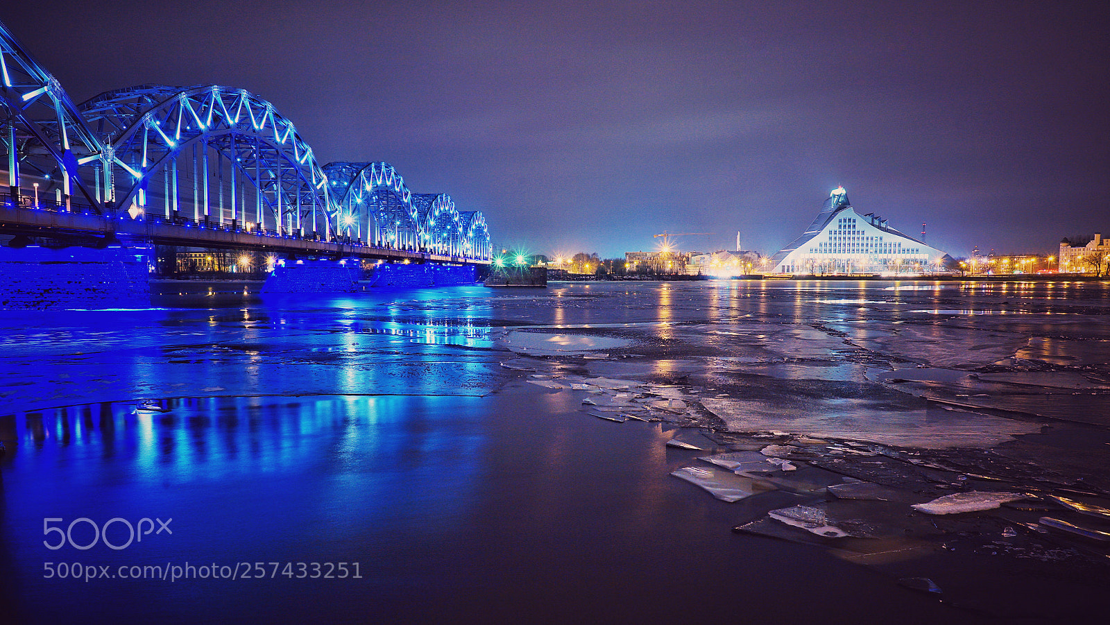 Sony a7S sample photo. Winter city photography