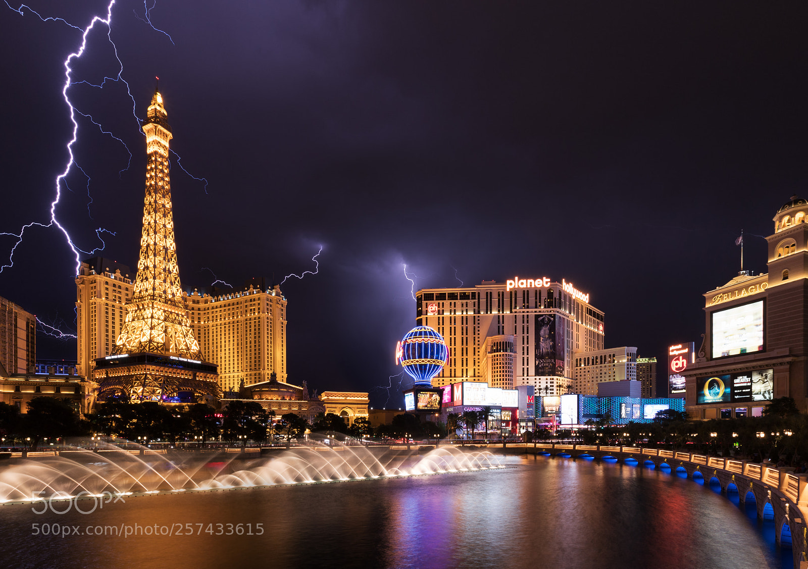 Canon EOS 6D Mark II sample photo. Lightning in las vegas photography