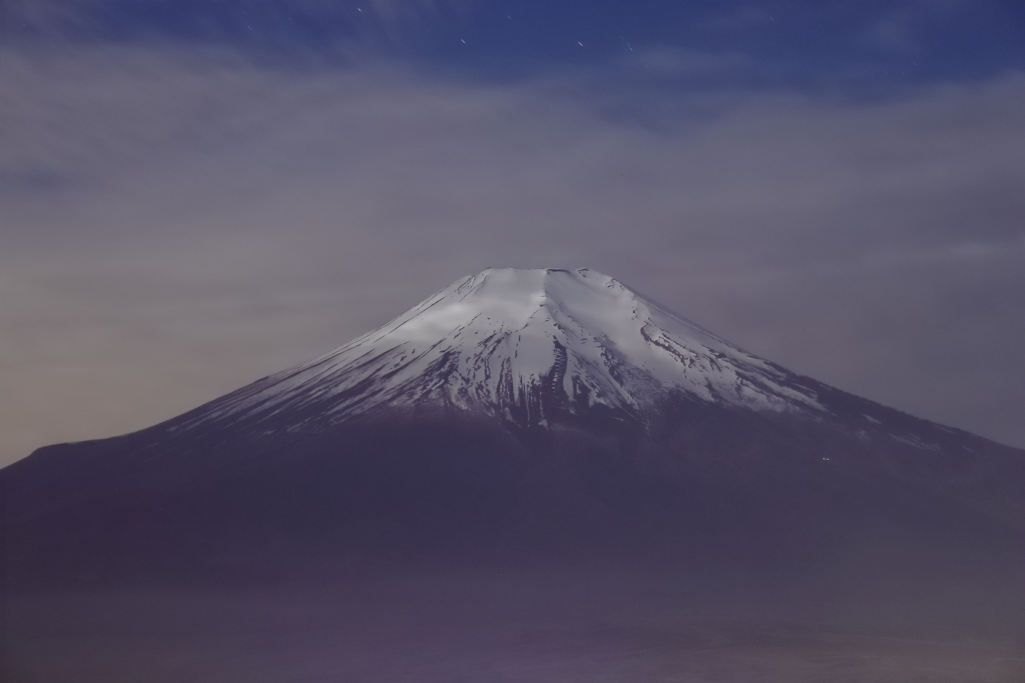 Canon EOS 200D (EOS Rebel SL2 / EOS Kiss X9) sample photo. Moon light and mt.fuji img_1164 photography