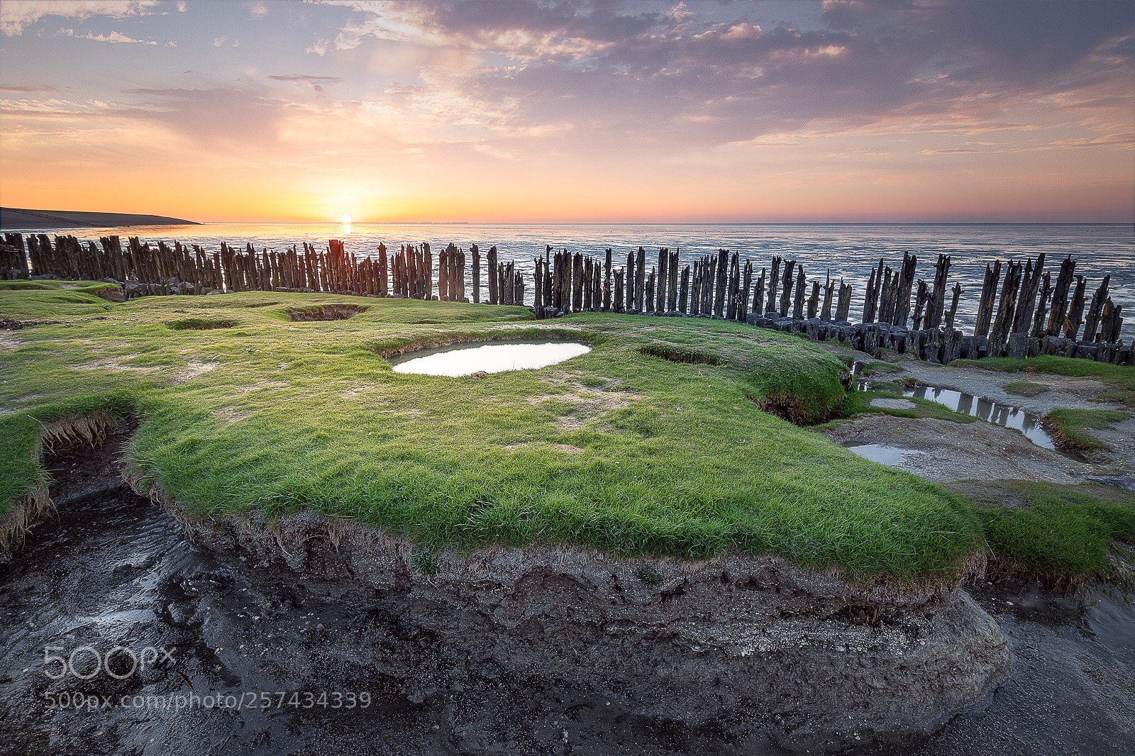 Canon EOS 5D Mark IV sample photo. Sunset paesens moddergat photography
