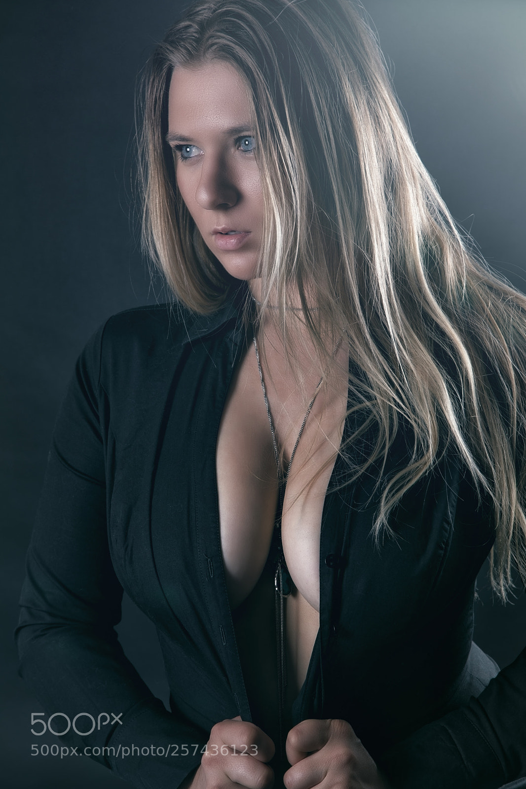 Canon EOS 5D Mark IV sample photo. Rika photography