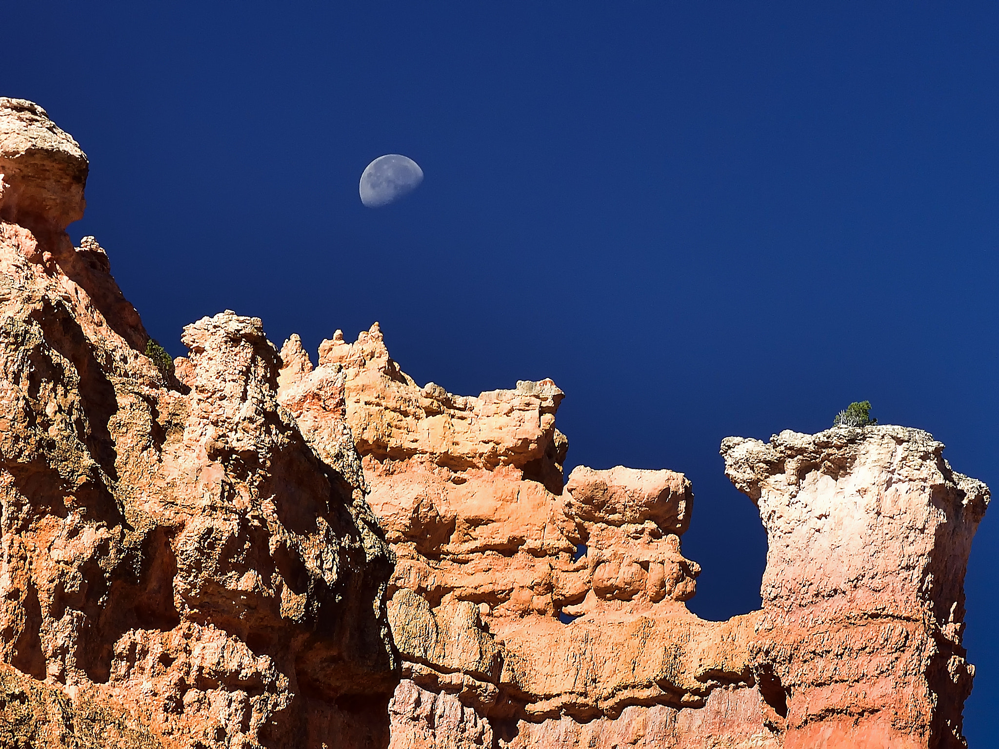 Nikon AF Nikkor 70-300mm F4-5.6G sample photo. Moon over my hoodoo photography