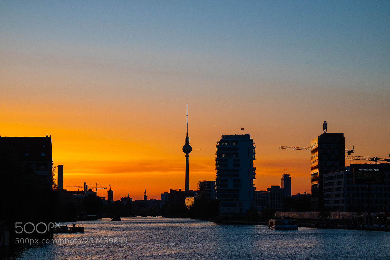 Canon EOS M3 sample photo. Berlin profile at sunset photography
