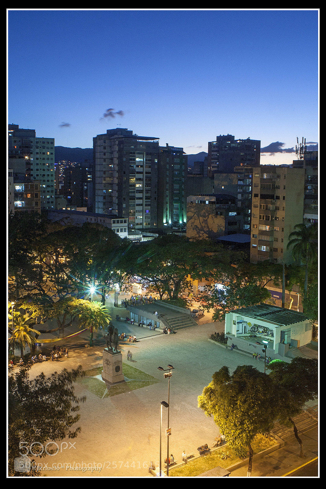 Canon EOS-1D Mark II N sample photo. Plaza candelaria. photography