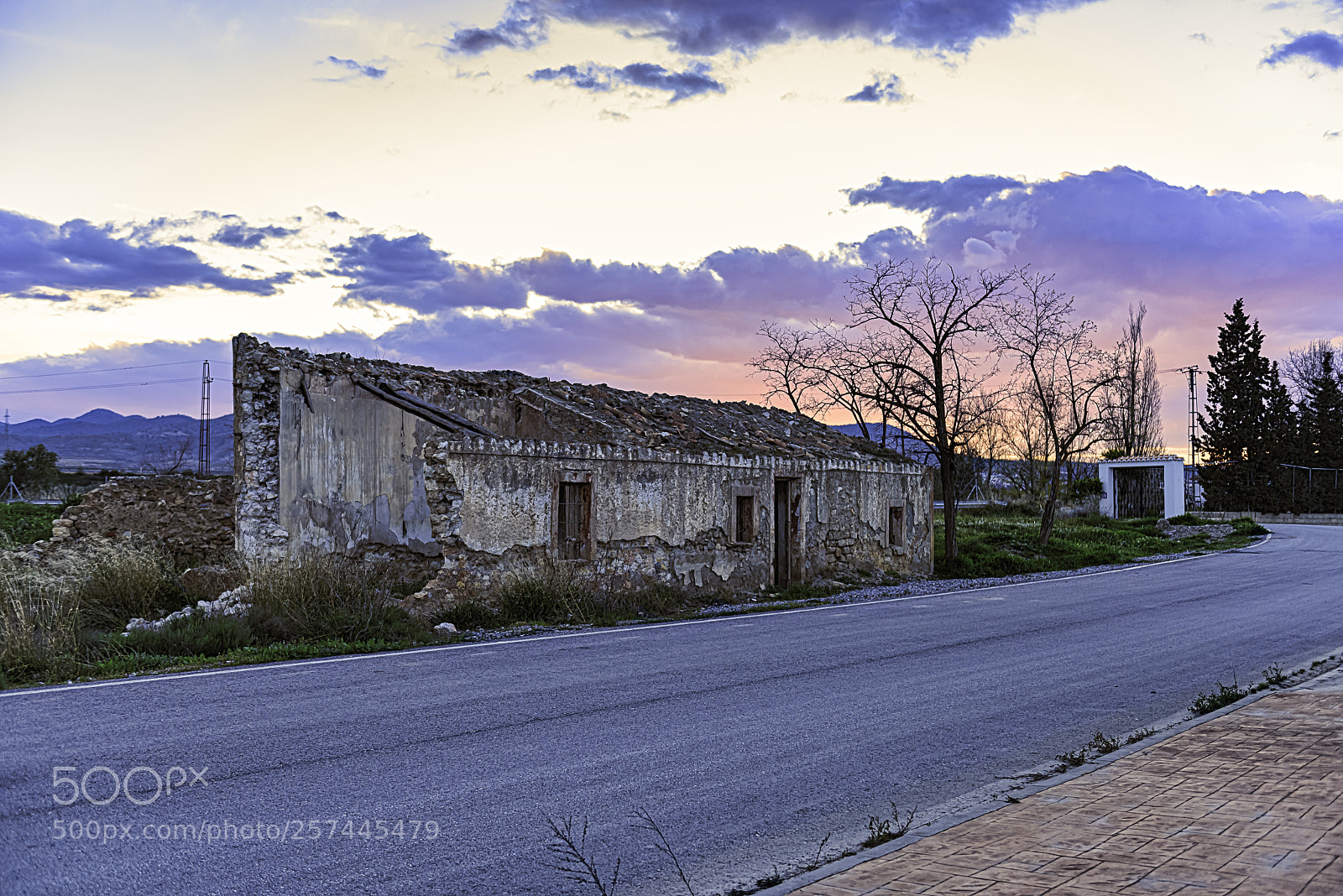 Nikon D810 sample photo. Vivienda ferrocarril de caniles photography