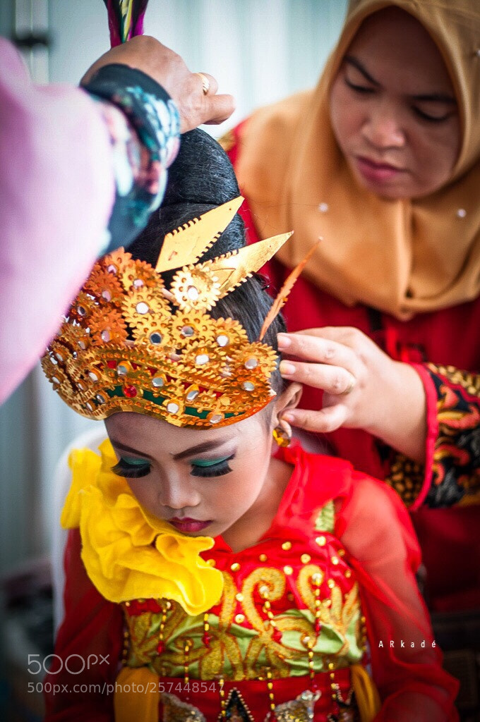Nikon D300 sample photo. Prepare for the dance photography