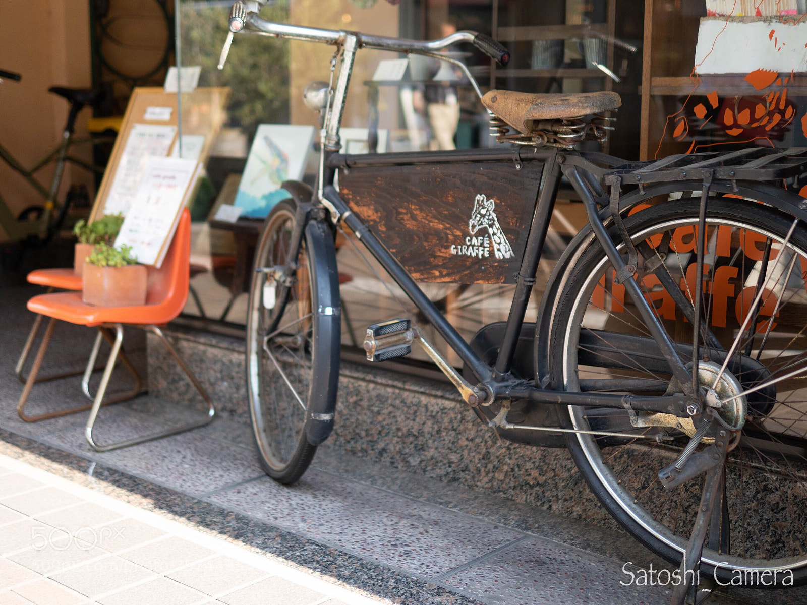 Olympus OM-D E-M1 Mark II sample photo. Cafe photography