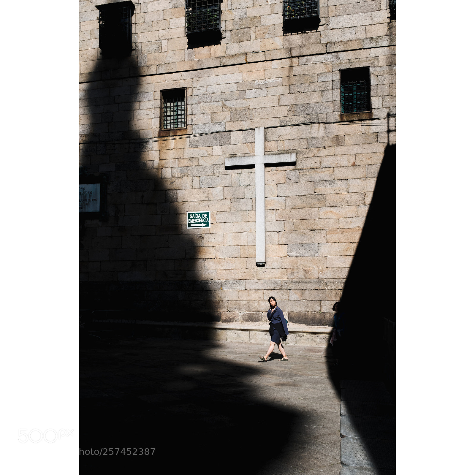 Fujifilm X100F sample photo. Praza da quintana photography