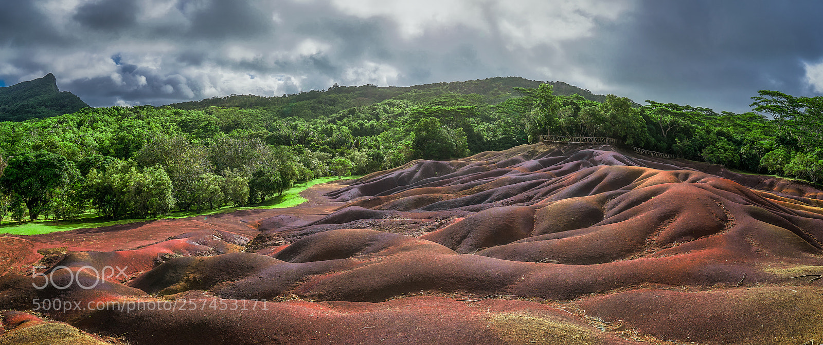 Sony a7 sample photo. Seven coloured earths photography