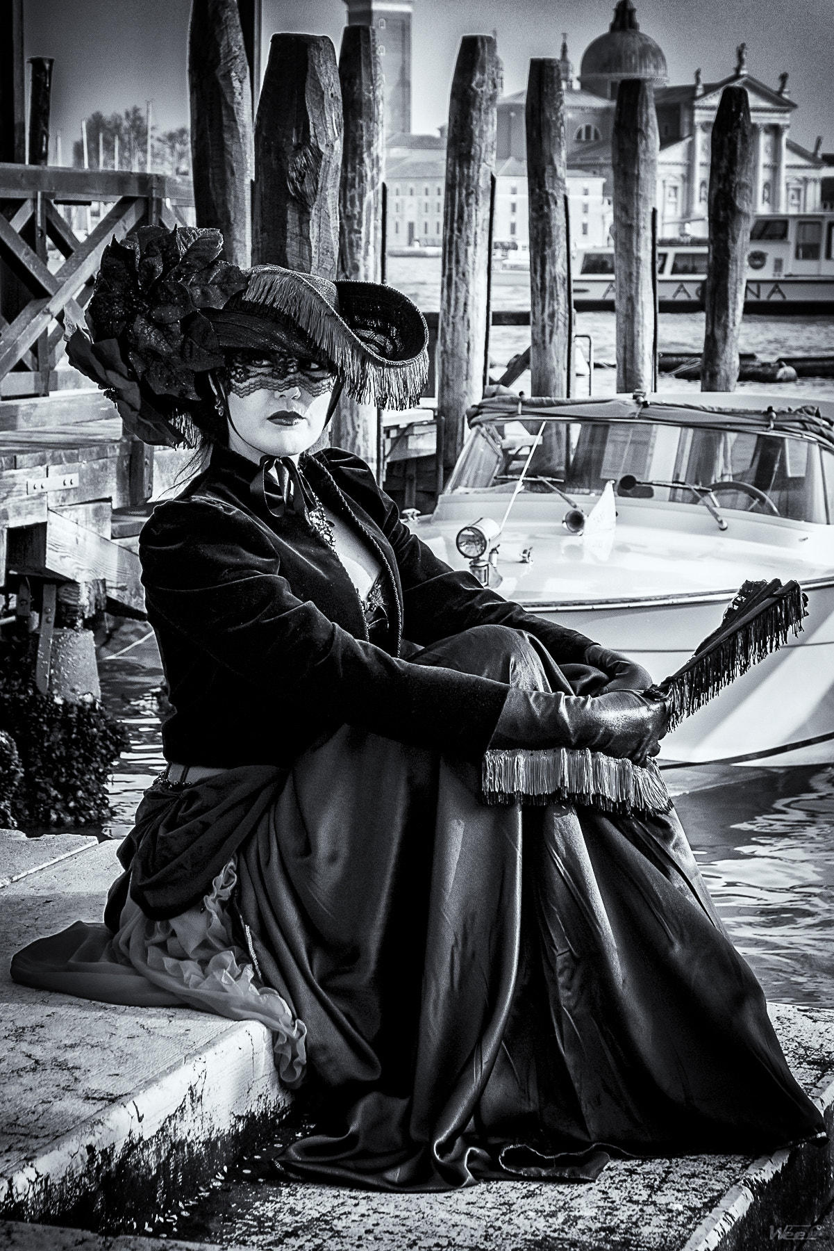 Leica D-Lux 6 sample photo. Black magic woman photography