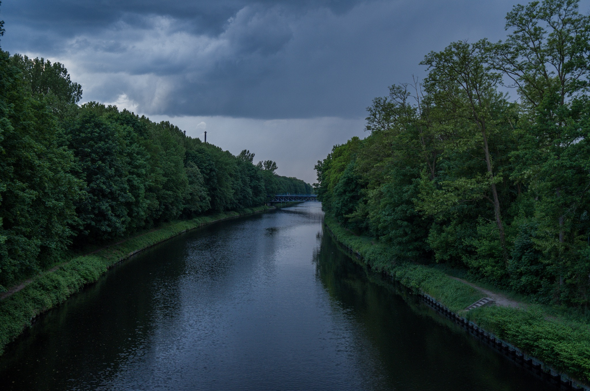Leica X-E (TYP 102) sample photo. Bending canal photography