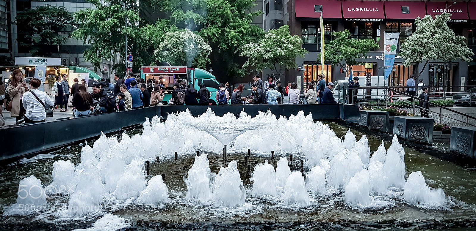 Samsung Galaxy S8 sample photo. Cheonggyecheon photography