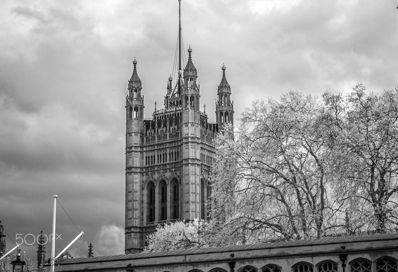 Canon EOS 500D (EOS Rebel T1i / EOS Kiss X3) sample photo. Ghosts of the westminster parliament photography