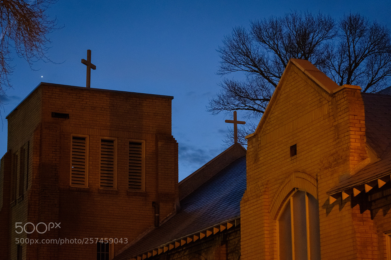 Fujifilm X-T2 sample photo. Venus and the cross photography