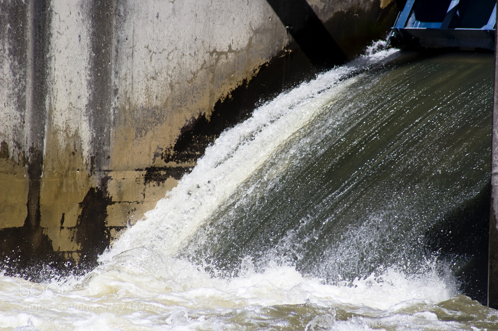 Canon EOS 30D sample photo. Water through the sluice photography