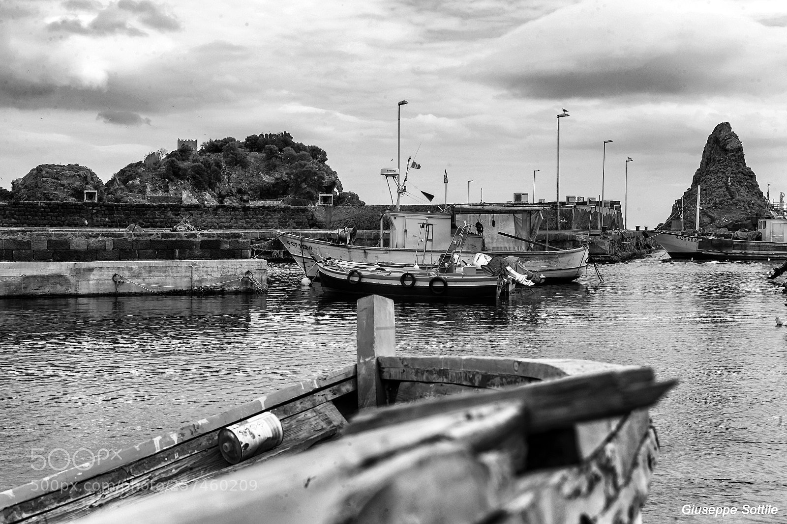 Canon EOS 5D Mark II sample photo. Cantiere navale photography