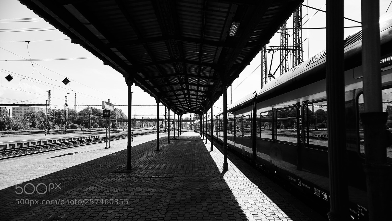 Sony a6000 sample photo. Bohumin station v photography
