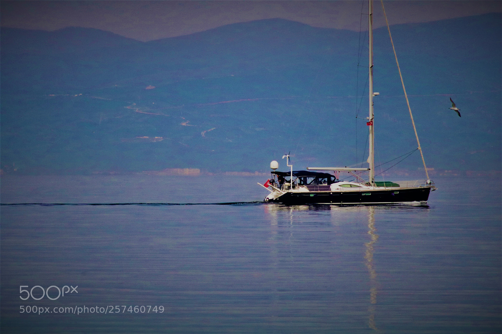 Canon EOS 750D (EOS Rebel T6i / EOS Kiss X8i) sample photo. Sea, ship photography