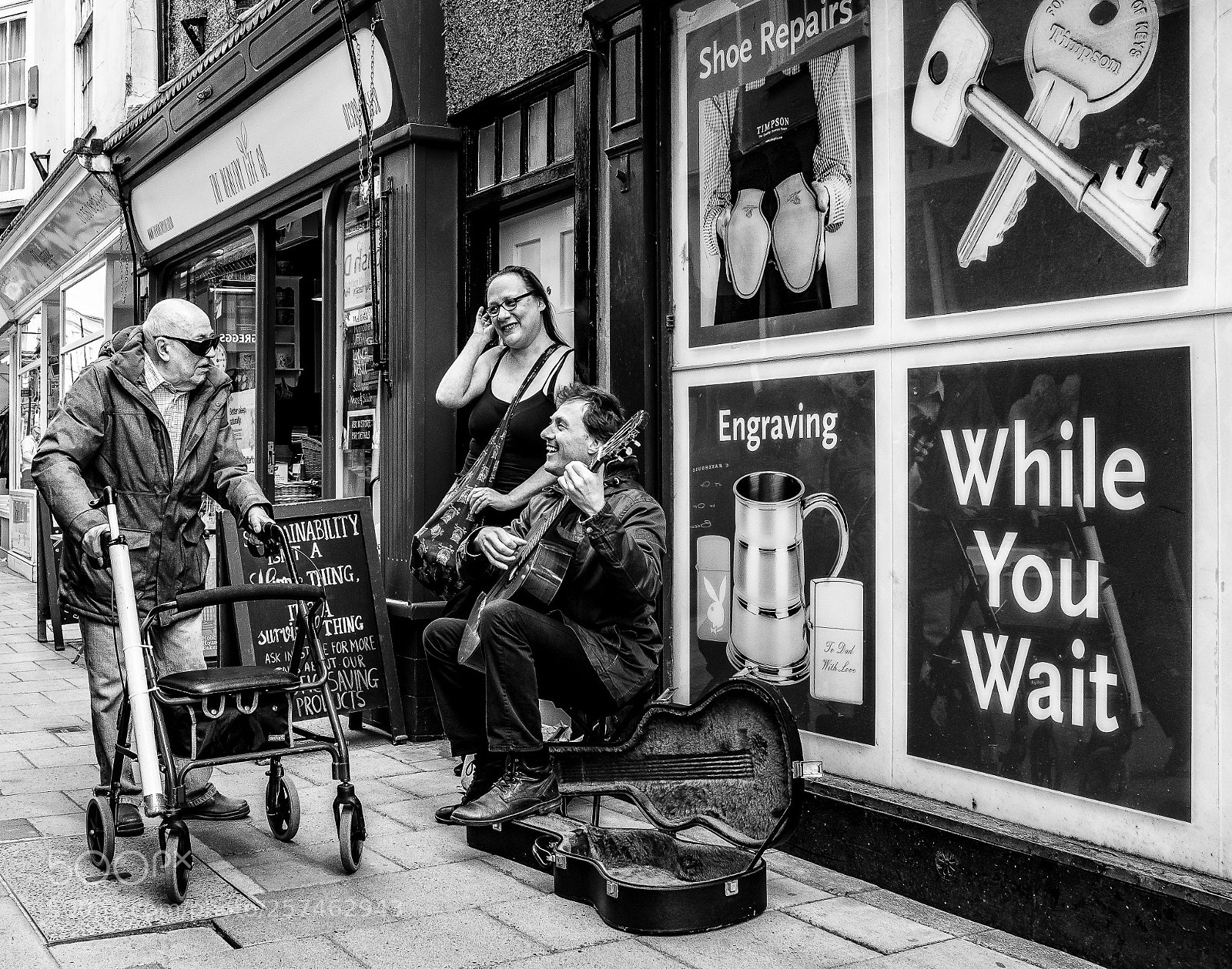 Fujifilm X100F sample photo. Sharing the joke photography