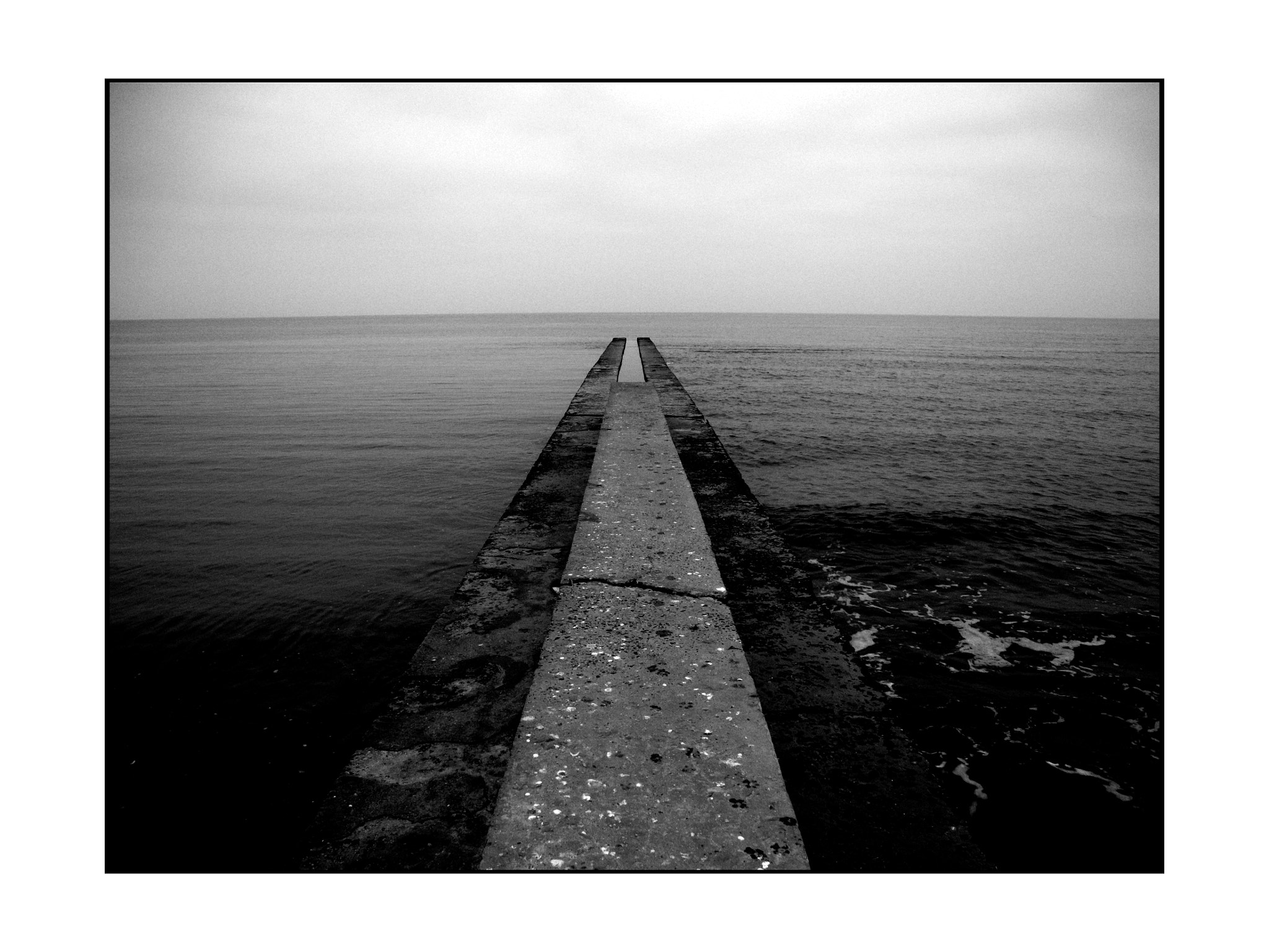 Nikon Coolpix P7100 sample photo. Уходящий в море / leaving into the sea photography