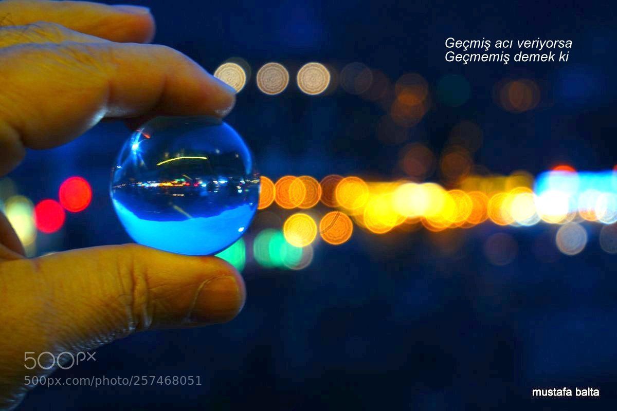 Sony a6000 sample photo. Minicix life night light photography