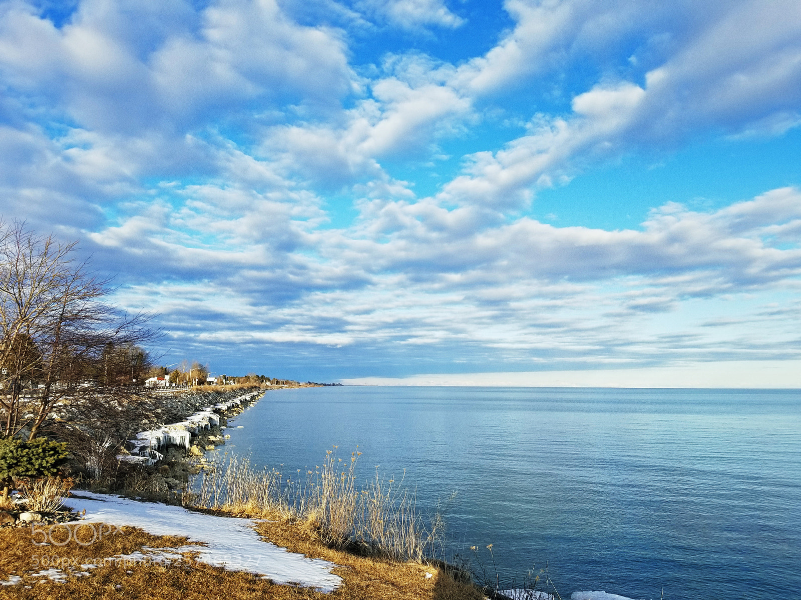 Samsung Galaxy S8 sample photo. Clouds over the lakeshore photography