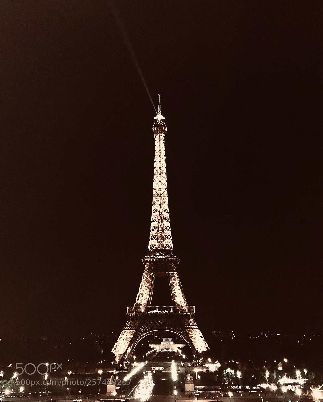 Apple iPhone 8 sample photo. Paris photography