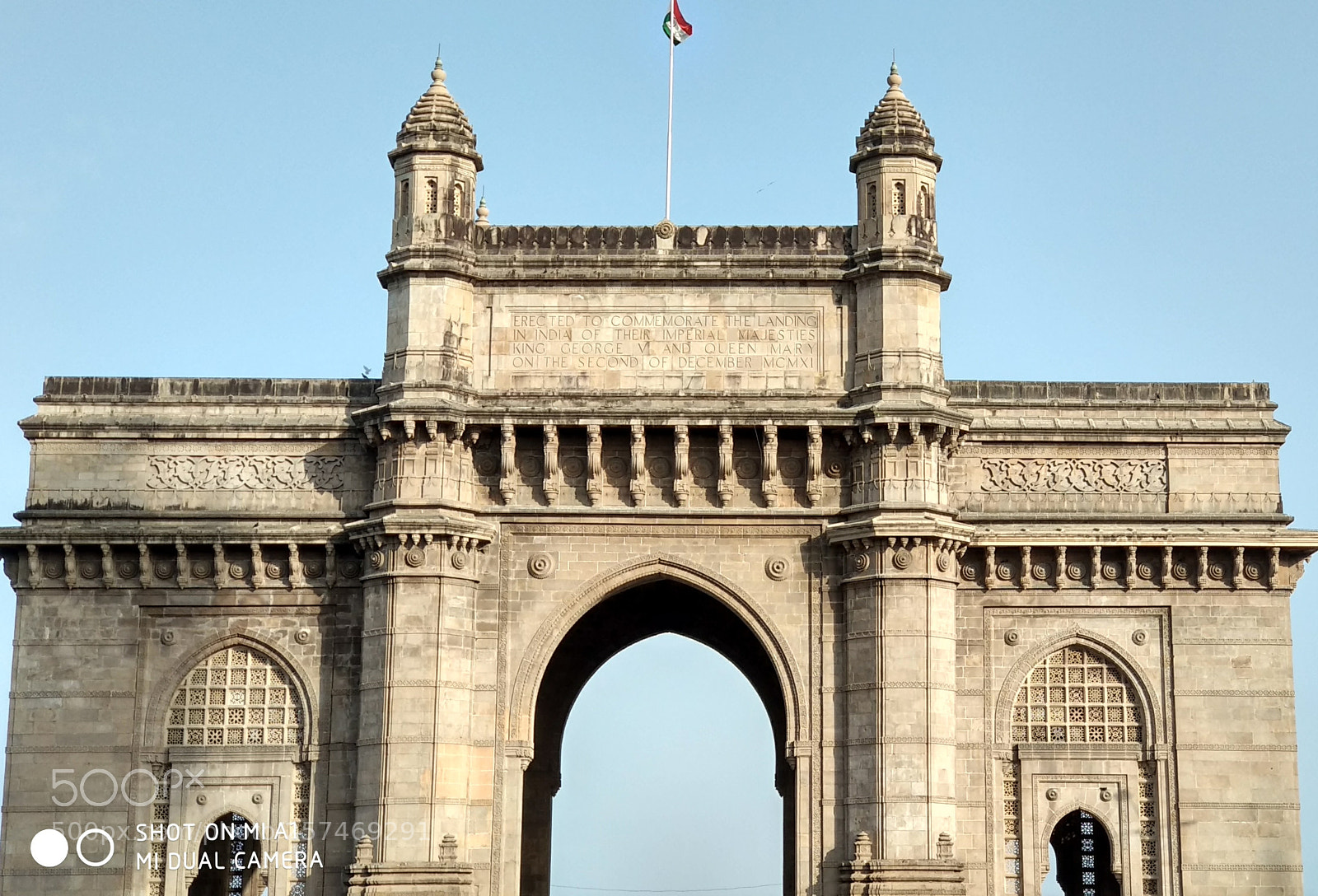Xiaomi Mi A1 sample photo. The gateway of india photography