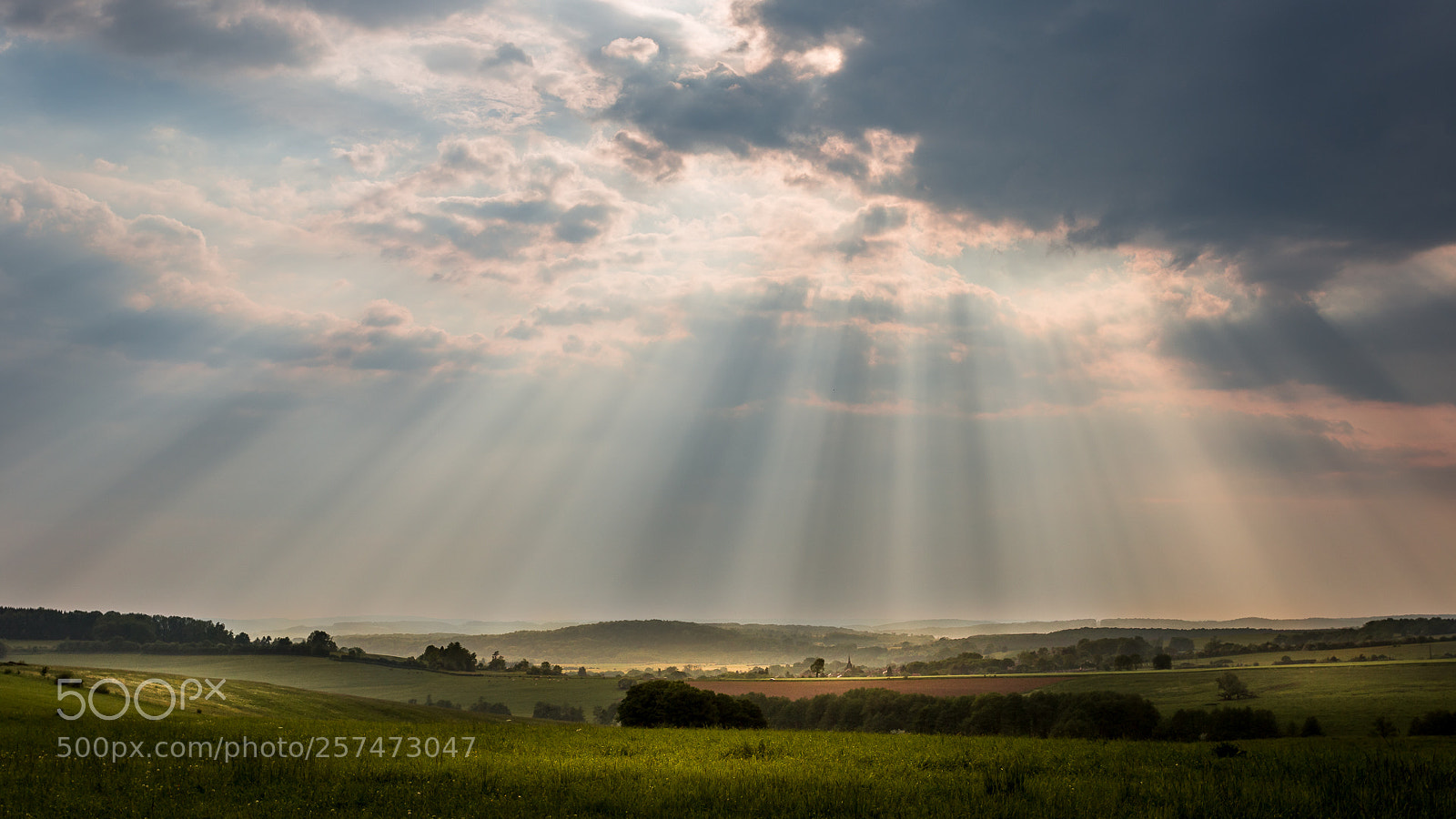 Canon EOS 6D sample photo. Rays of light photography