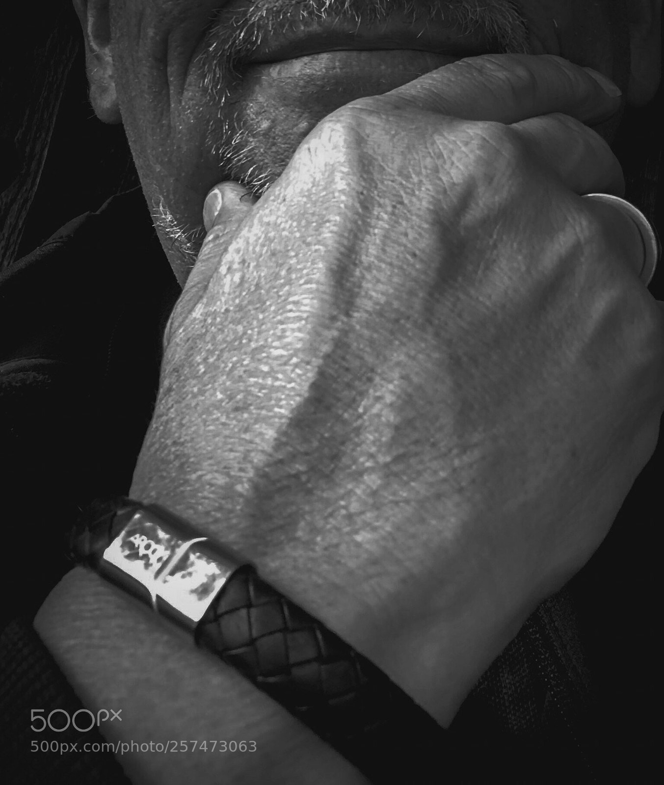 Apple iPhone X sample photo. Right hand bw version photography