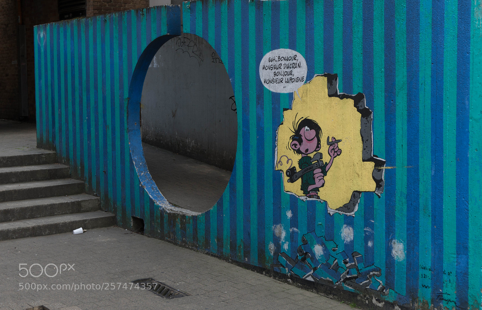 Sony a6300 sample photo. Louvain la neuve wall photography