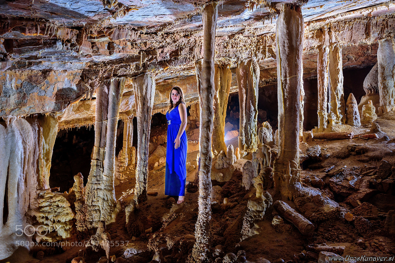Nikon D750 sample photo. A girl between flowstone photography