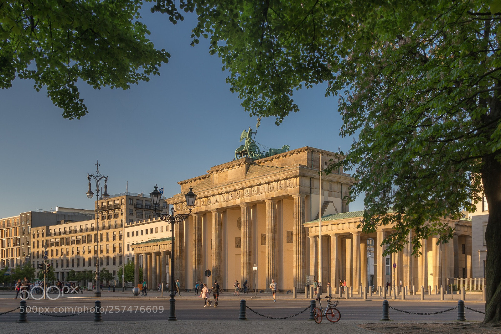 Sony a6300 sample photo. Brandenburger tor photography