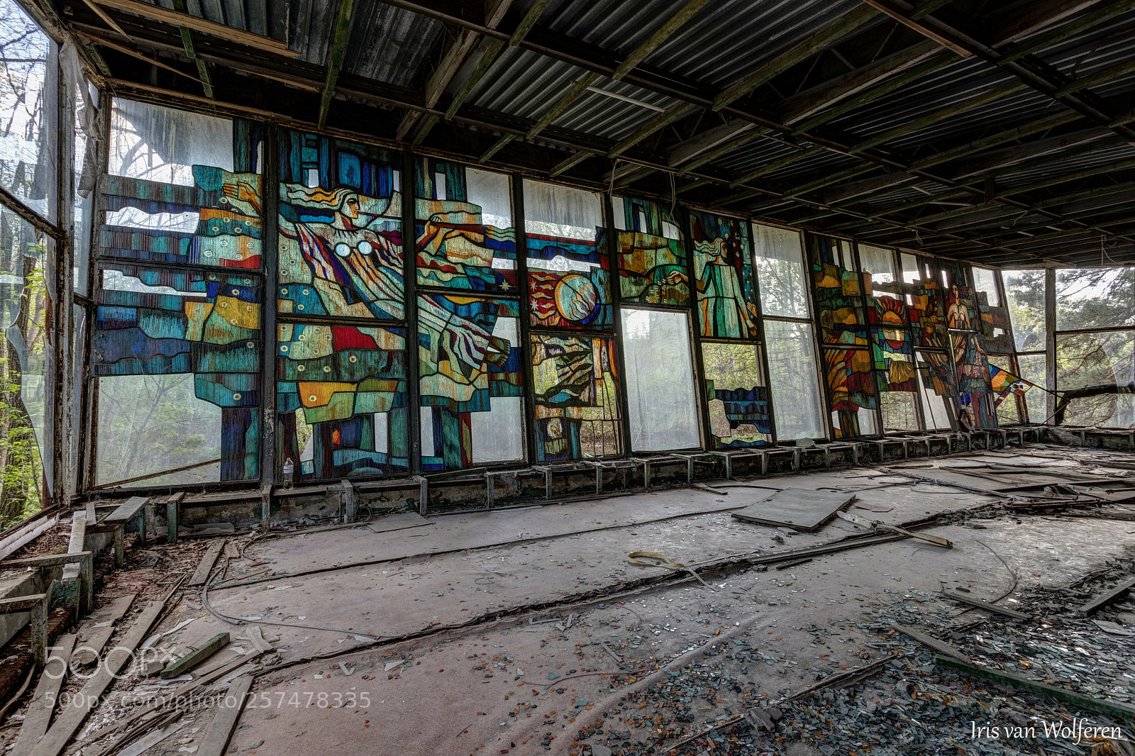 Canon EOS 6D Mark II sample photo. Stained glass art inside photography