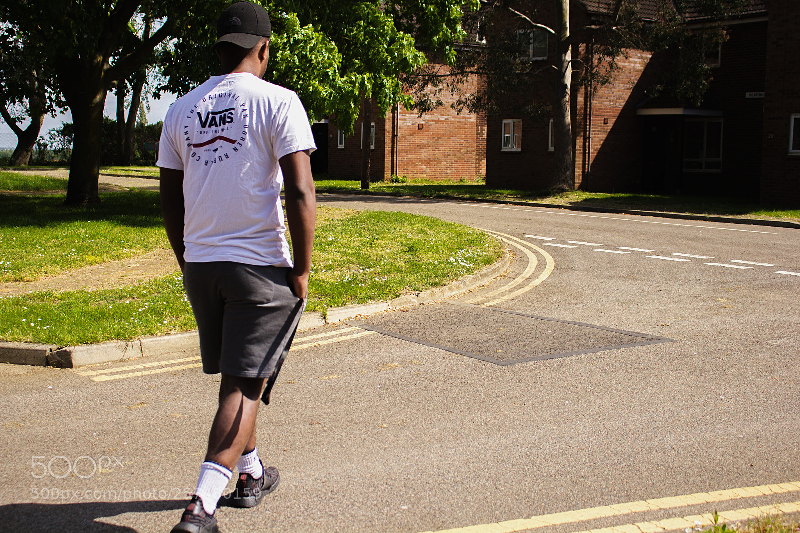 Canon EOS 550D (EOS Rebel T2i / EOS Kiss X4) sample photo. Heat walk photography