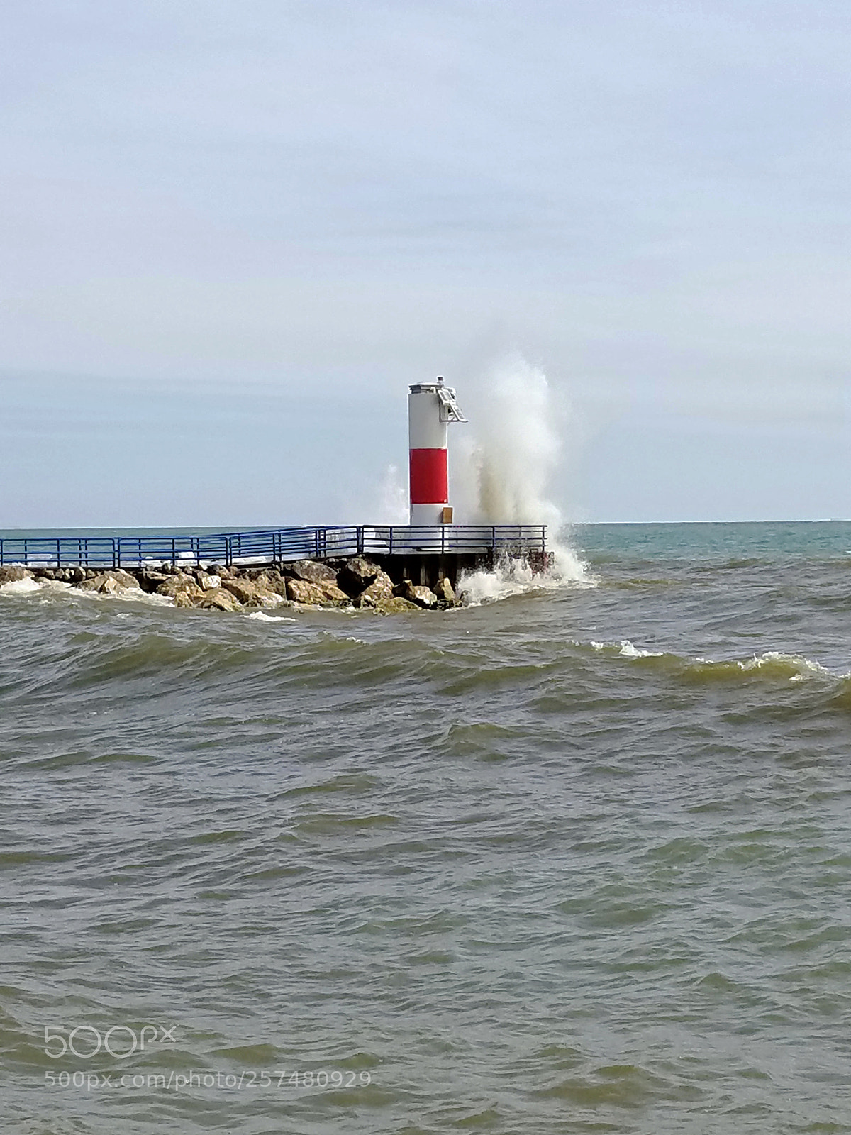Samsung Galaxy S8 sample photo. Beacon splash photography