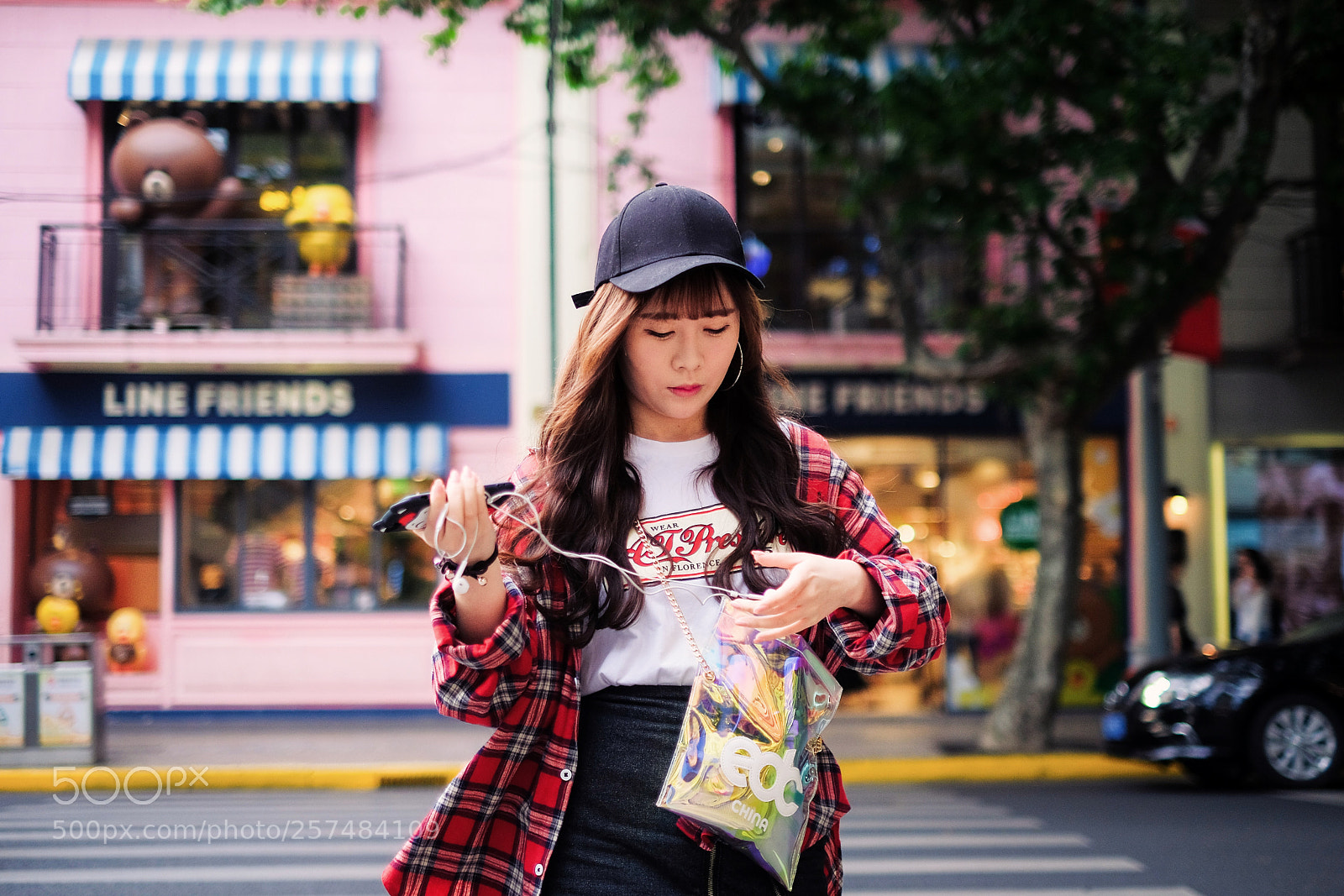 Fujifilm X-E3 sample photo. The girl walking on photography