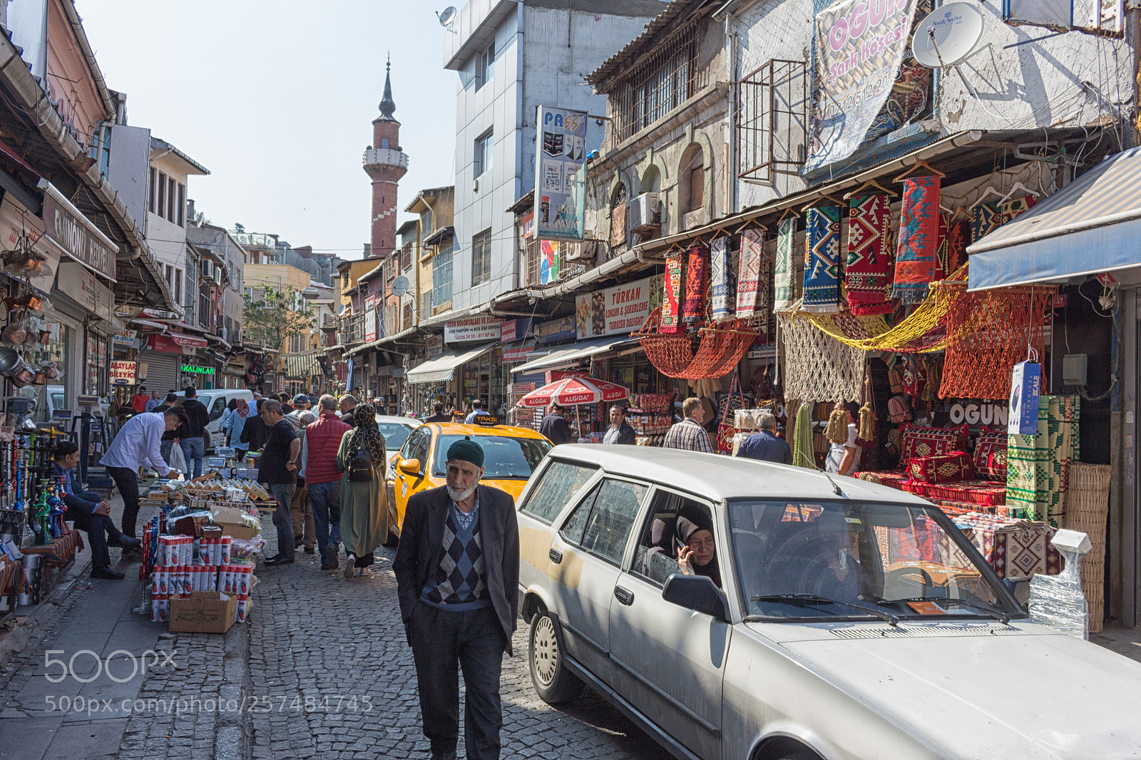 Canon EOS 700D (EOS Rebel T5i / EOS Kiss X7i) sample photo. Street market in istanbul photography