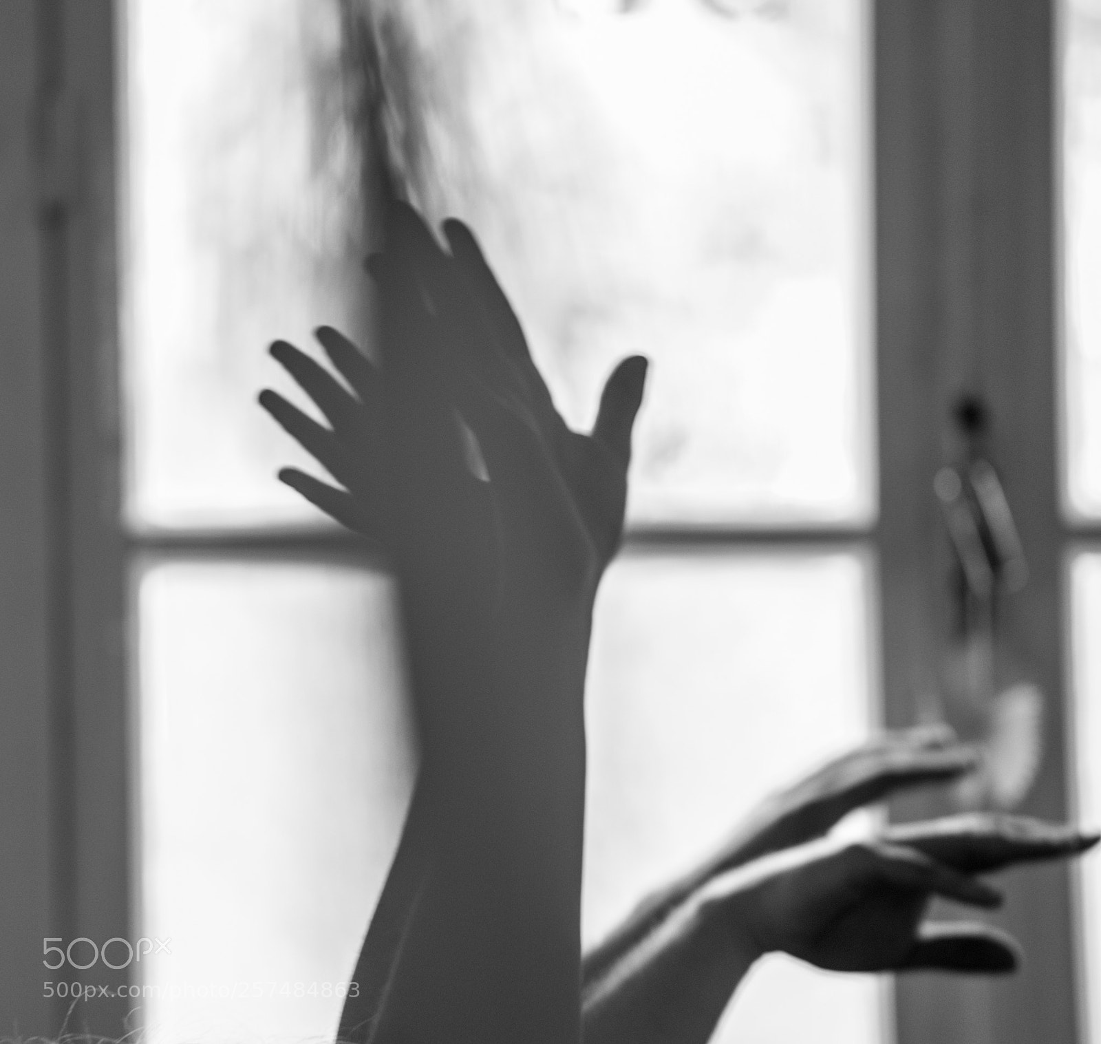 Sony a7S sample photo. Jeu de mains photography