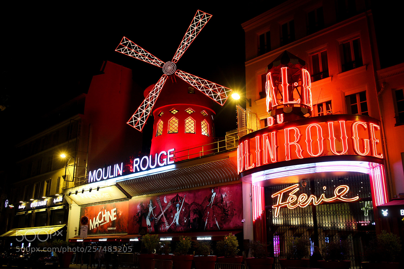 Canon EOS M sample photo. Moulin rouge photography